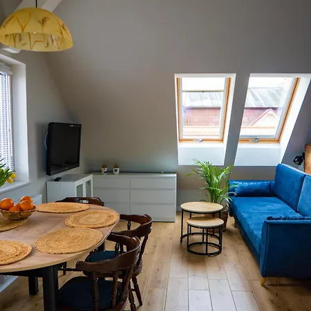 Nr 1 Zakatek Kapitanski أوستكا